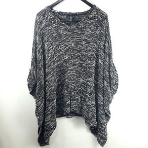 Poncho Sweater V-Neck One Size Women's Black & Wht